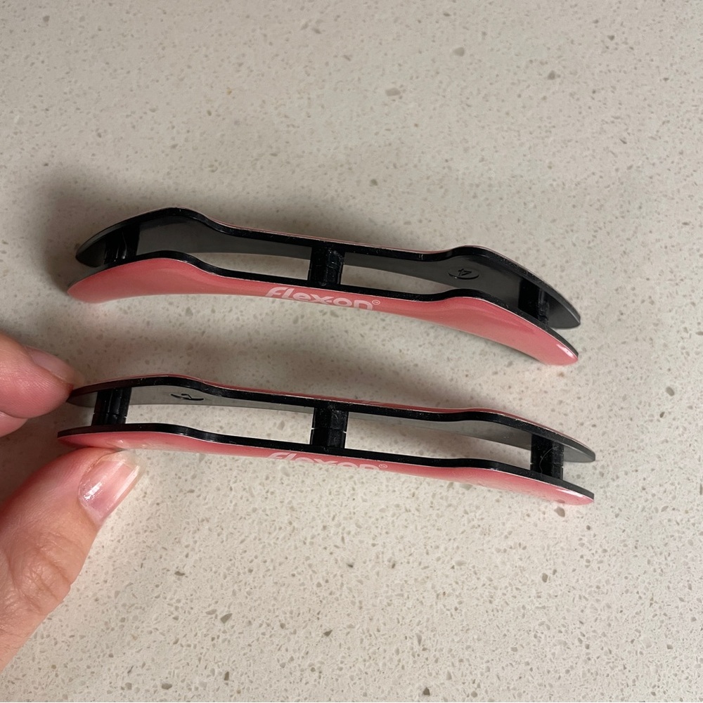 Flex-on magnetic inserts for stirrups - Picture 8 of 10